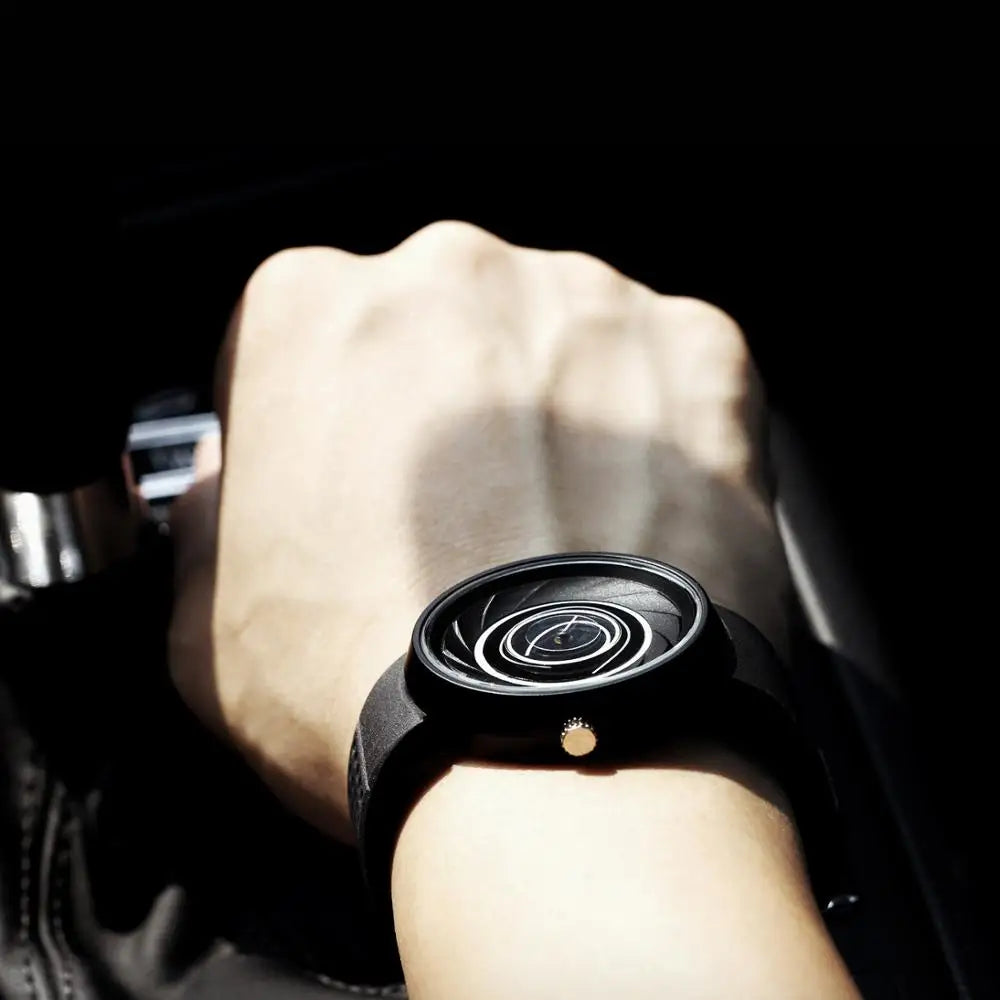 2023 men's gift Enmex creative industrial Lens and prism wristwatch coil design light sports fashion quartz watches