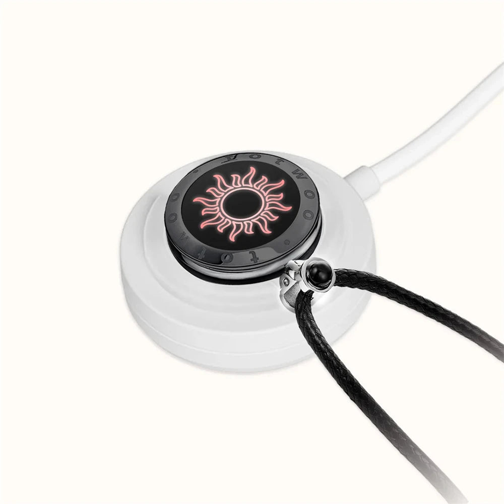 TOTWOO Sun & Moon Touch Necklaces with Agate Vibration & Light Up Necklace For Long Distance Relationship Gifts Couples Necklace