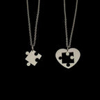 2Pcs/Set Simple Puzzle Heart Matching Pendant Couple Matching Necklace Couple Good Friends Ladies Men Hip Hop Sweater Chain