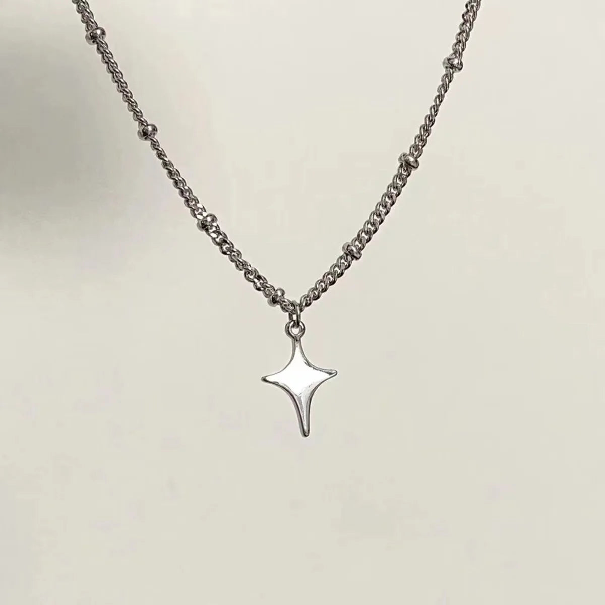Fashion Simple Personalized Alloy Necklace Lats Shiny Collar Suitable for Women's Daily Accessories Holiday Gifts-S084