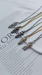 Love Hug Necklace Unisex Men Women Couple Jewelry Simple Temperament Clavicle Chain Valentines Day Lover Gift 